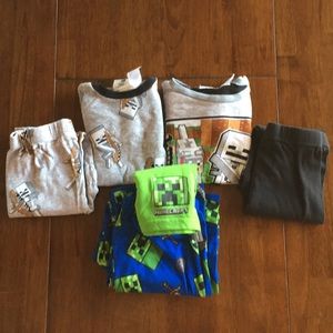 Minecraft pajamas sets size 8